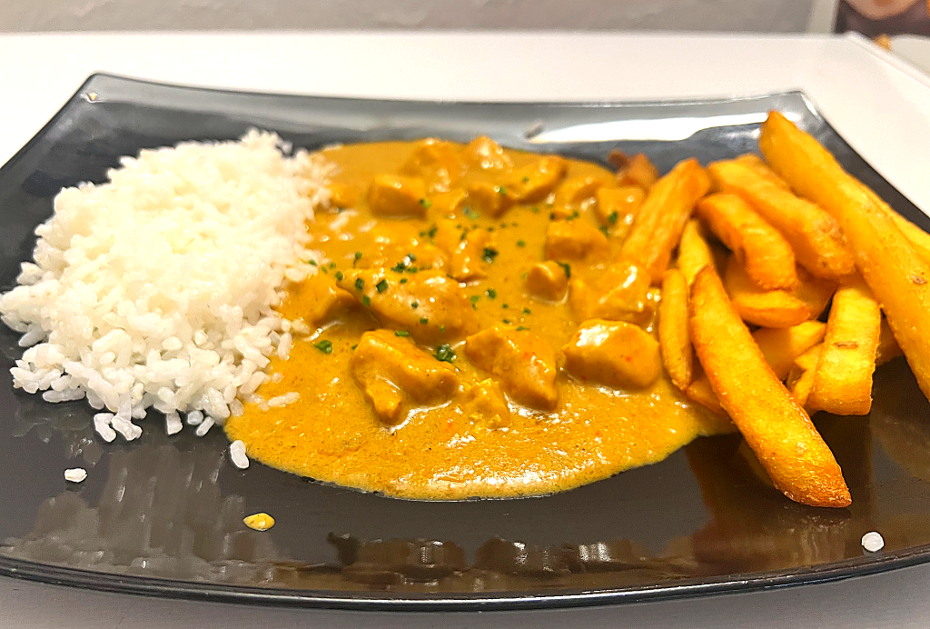 Pollo al Curry en Cala Blanca – Jenny’s